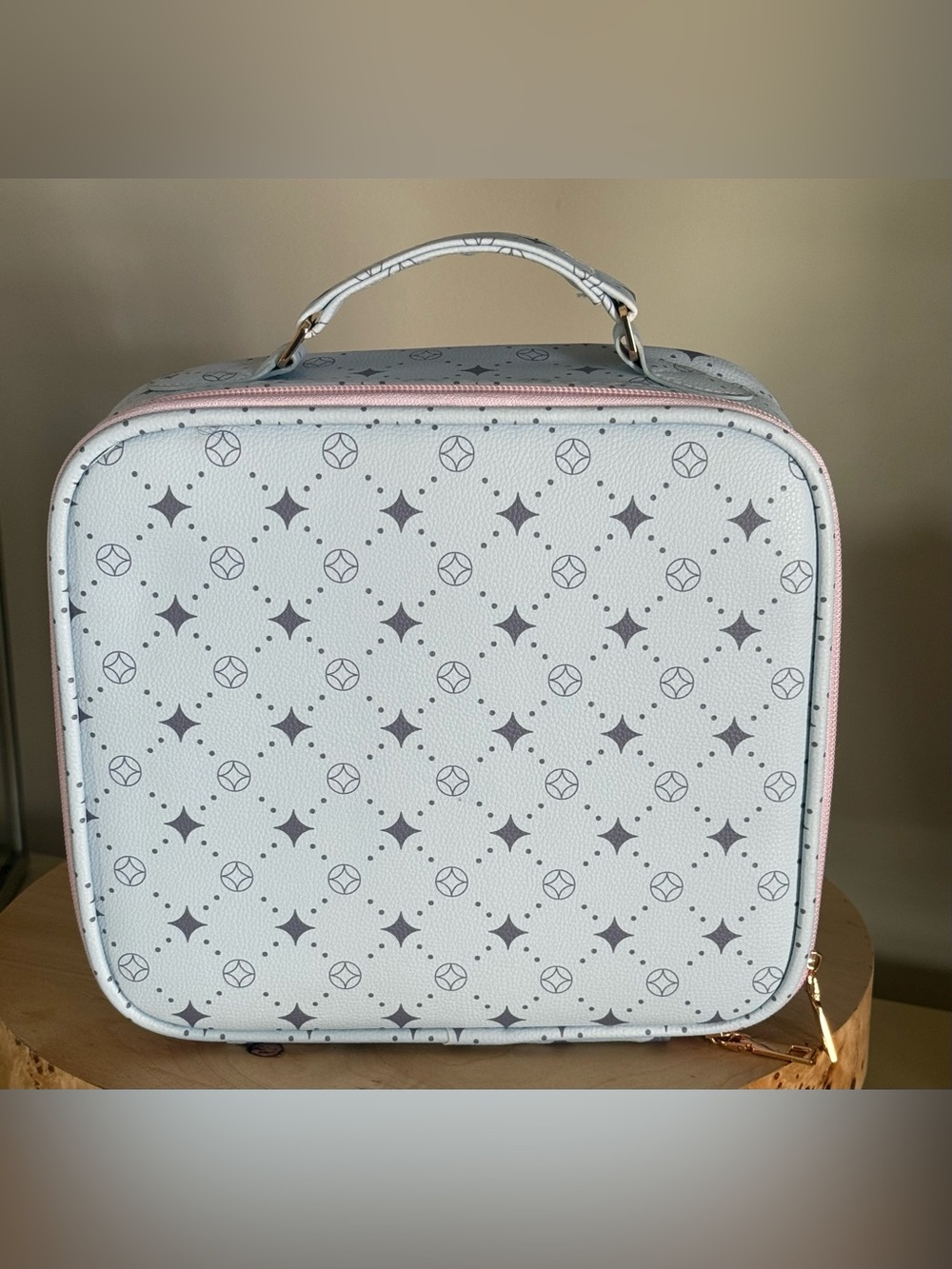 Cosmetic Organizer - Picture 2 of 8